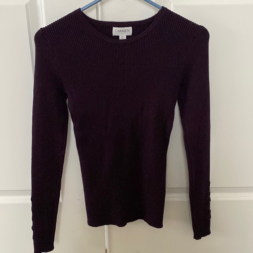 Women’s sweater never worn